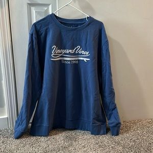 Mens Vineyard Vines sweatshirt